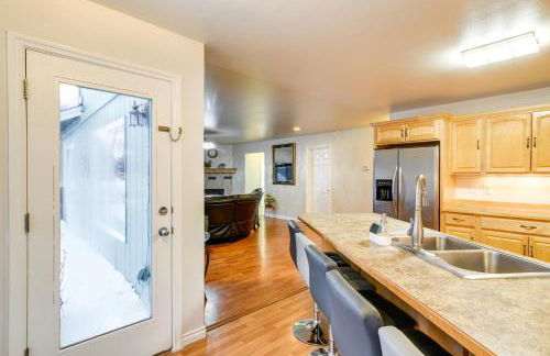 Anchorage Home about 8 Mi to Downtown! - Photo 15