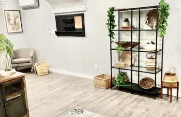 Boho Revival Modern Glam with AC in Downtown Albany - Foto 7