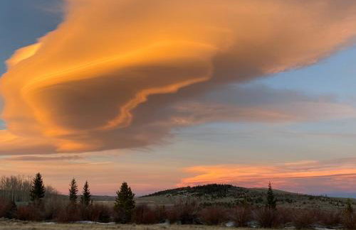 Red-tail Roundhouse at 22 West Cabins and Recreation - Foto 72