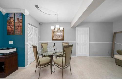 Palm Paradise-Seaside Home w Heated Saltwater Pool - Photo 11