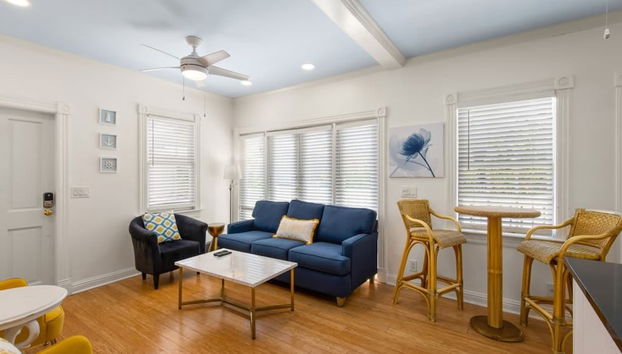 Poolside Paradise by Brightwild Heated Pool - Foto 4, Habitación