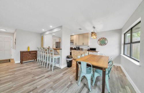 Family PCB Home 7Min Walk To Beach W Game Room For 12 - Foto 10