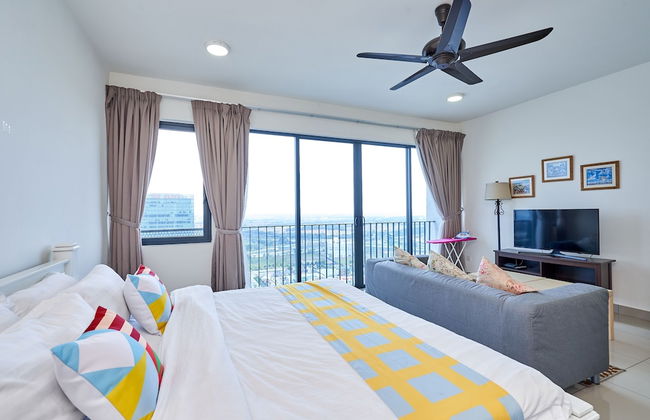 OYO Home 44001 Elegant Studio Setia Alam Trefoil - Foto 9