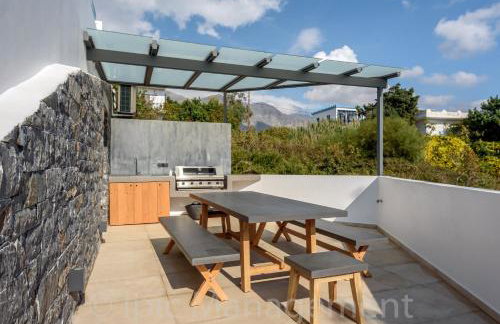 Villa Pelagia A Superb Southern Stay - Photo 42