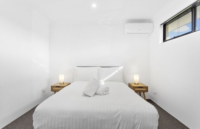 Perth Airport Hideaway - Photo 3