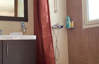 House with Garden in Peratata - 10' from City Center - Photo 11