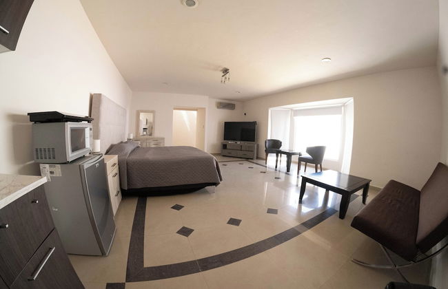 Room-17, Suite for two People - Photo 5