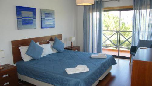 Luxurious first floor apartment with balconies overlooking pool and gardens. - Foto 3