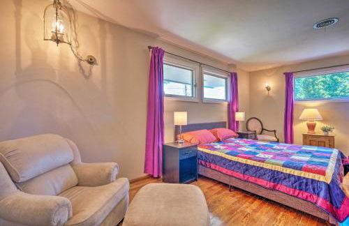 Lake House with Hot Tub - 1 Mi to Surf n Slide - Foto 9