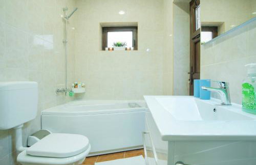 Apartments Karmelić - Photo 49