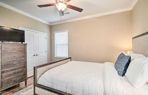 Chic Townsend Condo with Saltwater Pool! - Foto 17