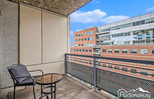 Condo w pvt balcony & gym access - Foto 4