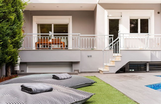 Athenian Grand Riviera Villa - Photo 74