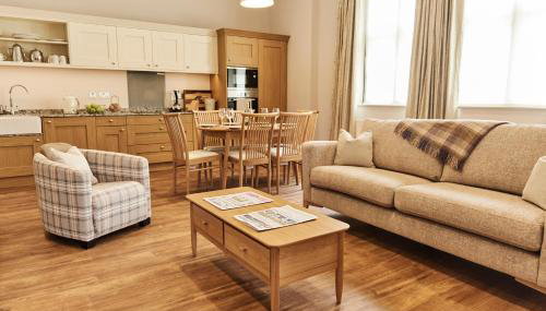 The Stalls - Photo 2