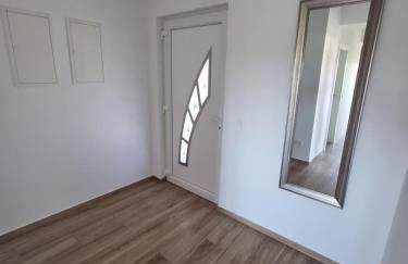 Villa Madison, Spacious Sea View Apartments Near Zadar with heated pool - Photo 55