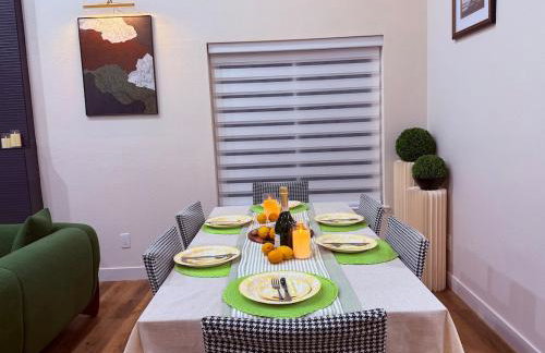 Minutes to ONT Airport And Entire Home With Billiards - Foto 56