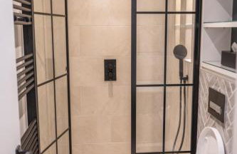 Modern, stylish newly refurbished 2nd floor apartment in Fitzrovia - Foto 32
