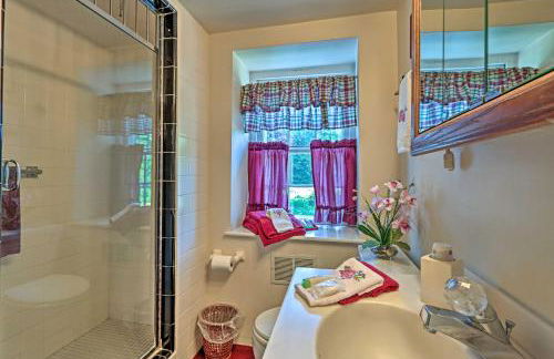 Pool and Courtyard Timeless Home in Lansdale - Foto 26