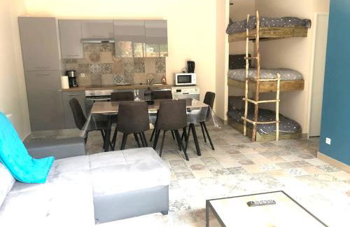 Chalet authentique à Clermont-Créans avec piscine partagée - Photo 41