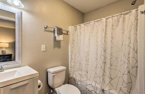 The Royal Retreat about 10 Mi to Local Beaches! - Foto 14