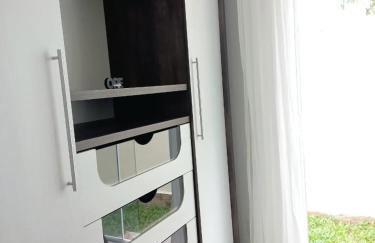 Apto Completo e Confortável Famílias e Trabalho - Foto 24