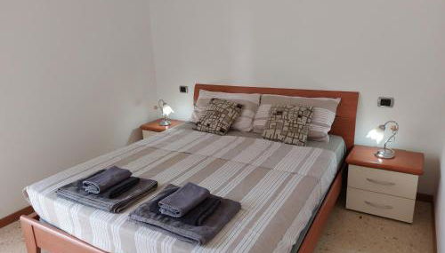 LotusNest - Casa Privata - Letto Matrimoniale, Parcheggio, Treno - Foto 4