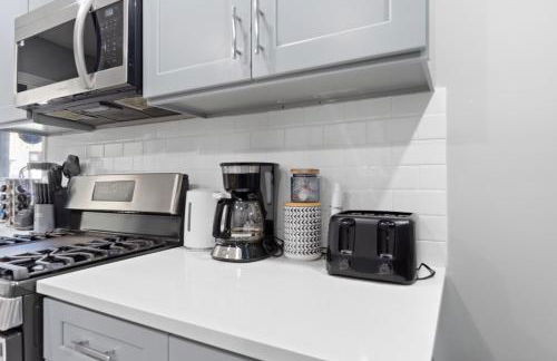 Urban Charm | Near EWR Airport Easy Access to NYC - Foto 13