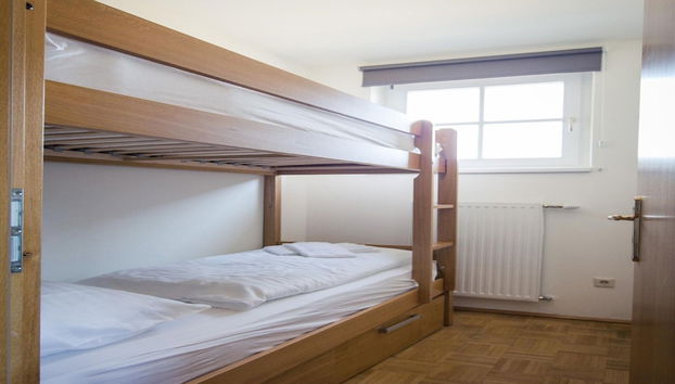 Apartment in Alpine Forest Near Ski Slopes - Foto 3, Habitación