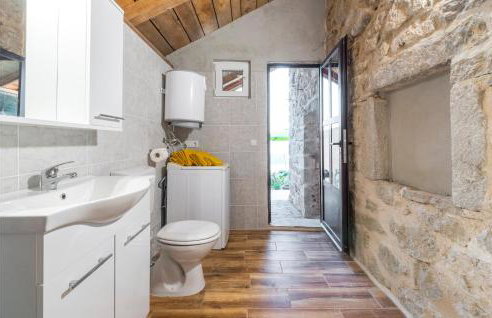 2 Bedroom Amazing Home In Dubravica - Foto 40