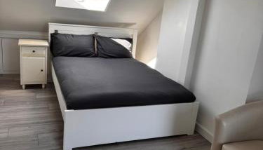 London corporate 6 bedroom home with free parking - Foto 3