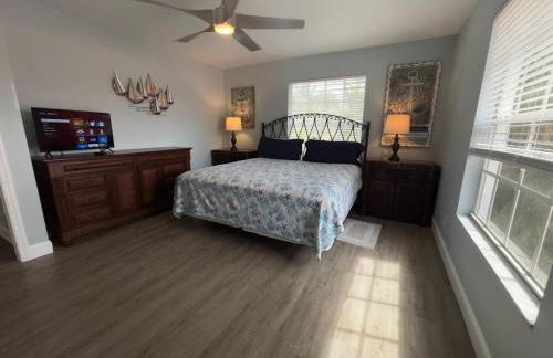 Redfish - Updated & Roomy 1.5 Mi to Beach Full Kitchen W&D - Foto 10