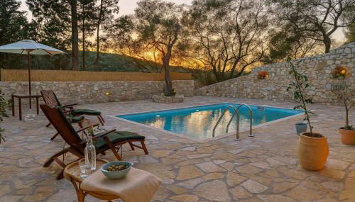 Dive Into Summer - Kirki s Cozy Pool Gem on Paxoi - Foto 5