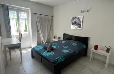 Studio Menthe-Clim-Terrain de pétanque-Piscine collective - Foto 23