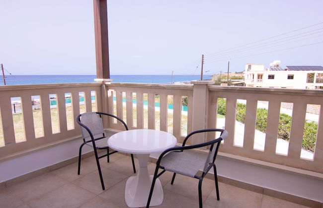 Phaedrus Living Beachfront Villa Mare - Foto 9