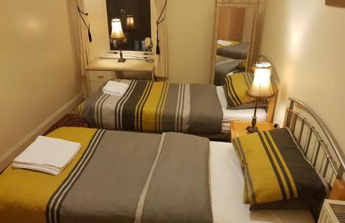 Glen View Apartments - Photo 3