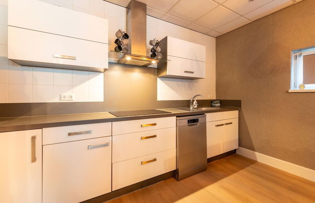 Luxury House in South Limburg Near Forest - Photo 22