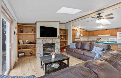 Picture Perfect Dual Home on the Lake - Foto 29