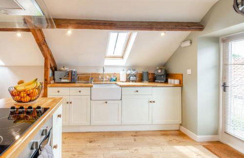 Upstairs Downstairs Cottage - Foto 12