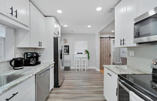 Poolside Paradise - Spacious - Peaceful Patio - Foto 27