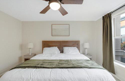 Hillsboro's Best at Your Doorstep with pool & gym - Foto 11