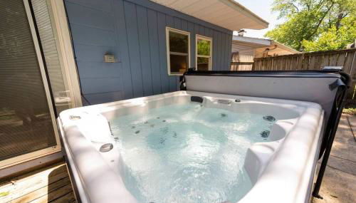 Close to Beach, Hot Tub, Pet Friendly, Firepit - Foto 1