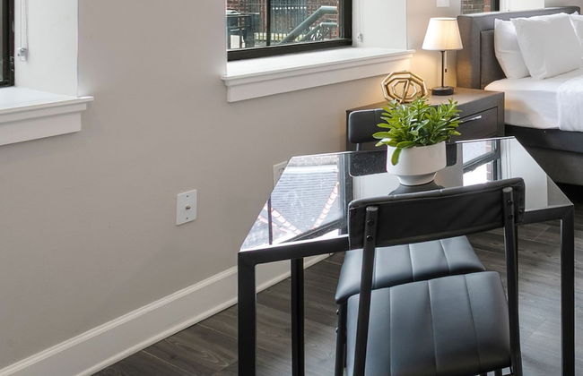 Bywater Suite Hotel - Photo 51