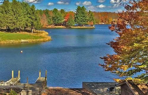 Designer Poconos Chalet I Ski, Skate, Lakes, Family-Friendly - Foto 34