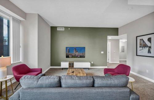 SkyTower 2BD | Parking Available | Downtown - Photo 13