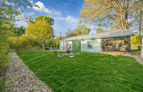 A Hoot's Nest-Lux Boutique Bungalow near Downtown! - Foto 40