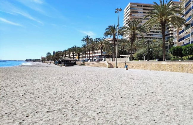 Charming Three Bedrooms Apartment With Seaview - Photo 22