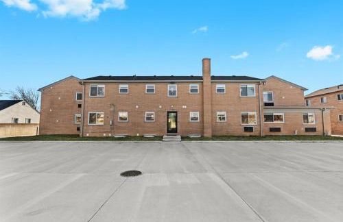 Comfortable Basement Studio Living Near Major Road - Foto 4