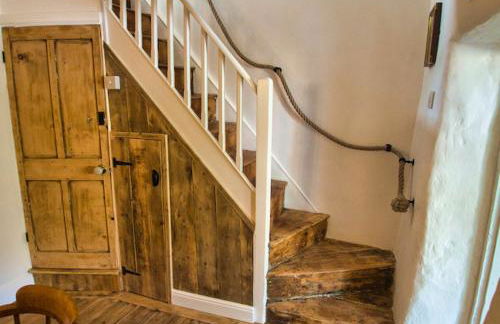 Knocker Cottage is a 3 bedroom made up of 1 double bedroom and 2 small double bedrooms in small village 10 min to beaches - Foto 40