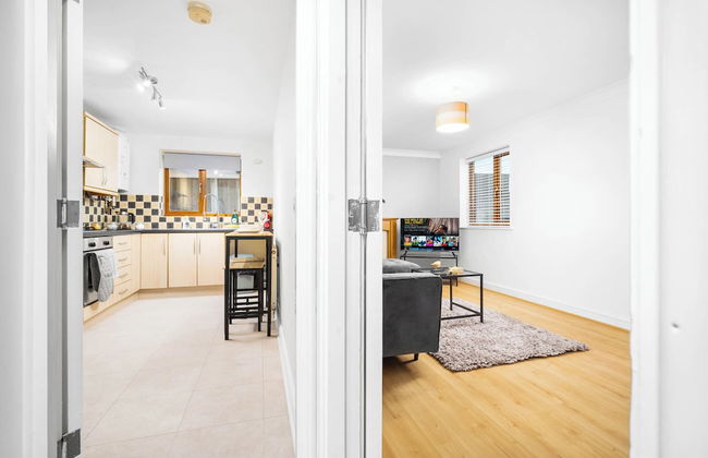 Cosy 2 bed Apt With Free Parking by Oldbury - Foto 9