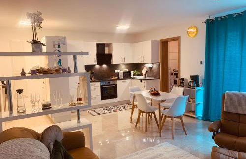 Ferienwohnung-Weinstadt UG - Foto 1